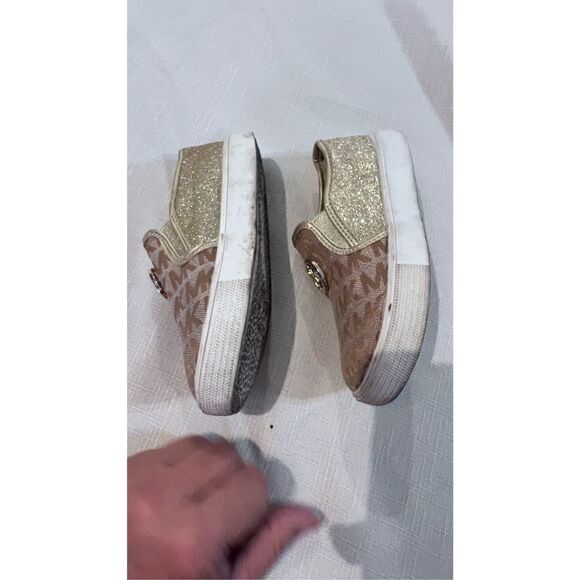Michael Kors Kids Slip On Monogram Gold Tone Logo Sneaker Shoes Toddler 9 US - Picture 5 of 11